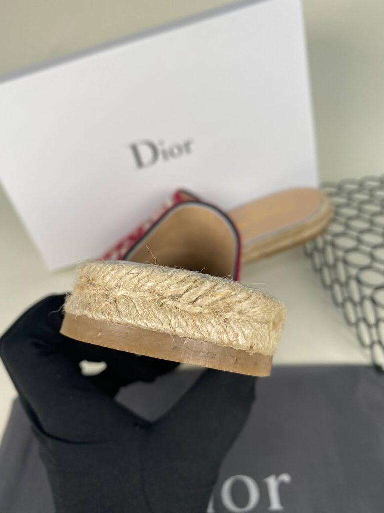 christian dior terlik nakisli kirmizi