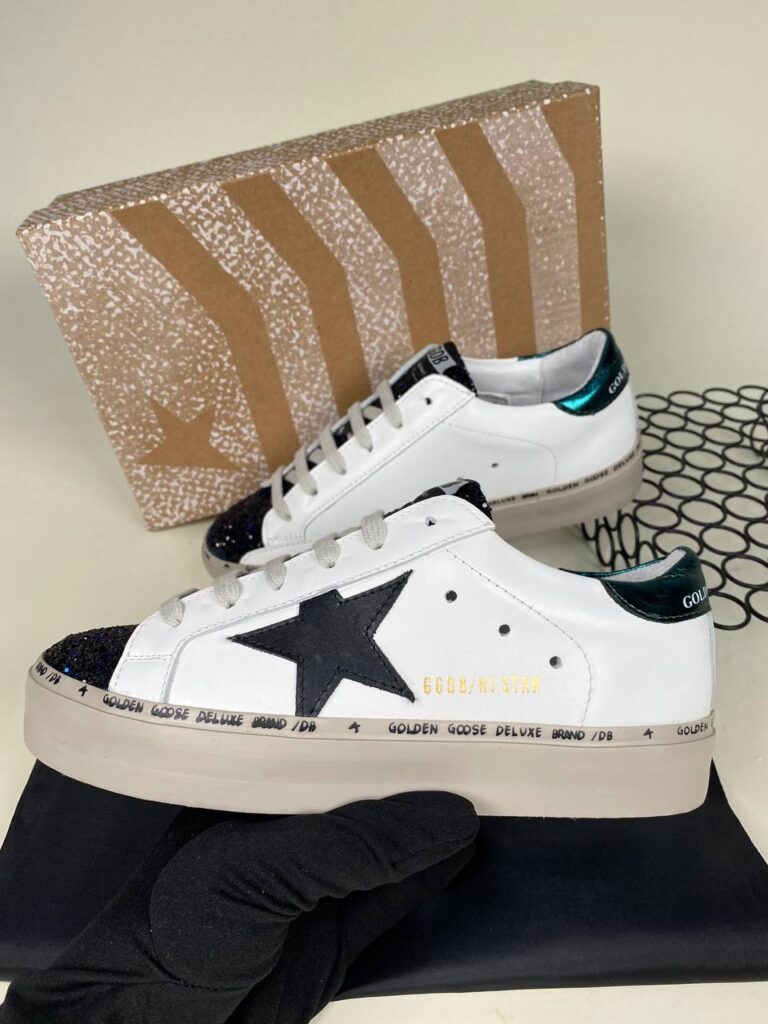 golden goose ayakkabi beyaz simli sneakers