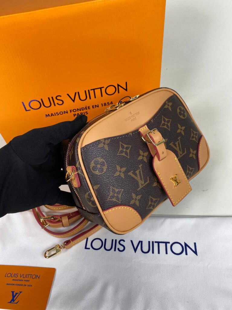 louis vuitton canta deauville postaci