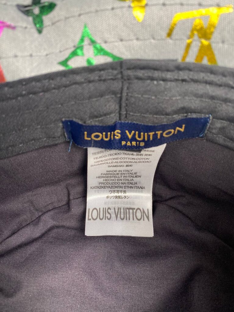 louis vuitton sapka gri renkli logo standart beden