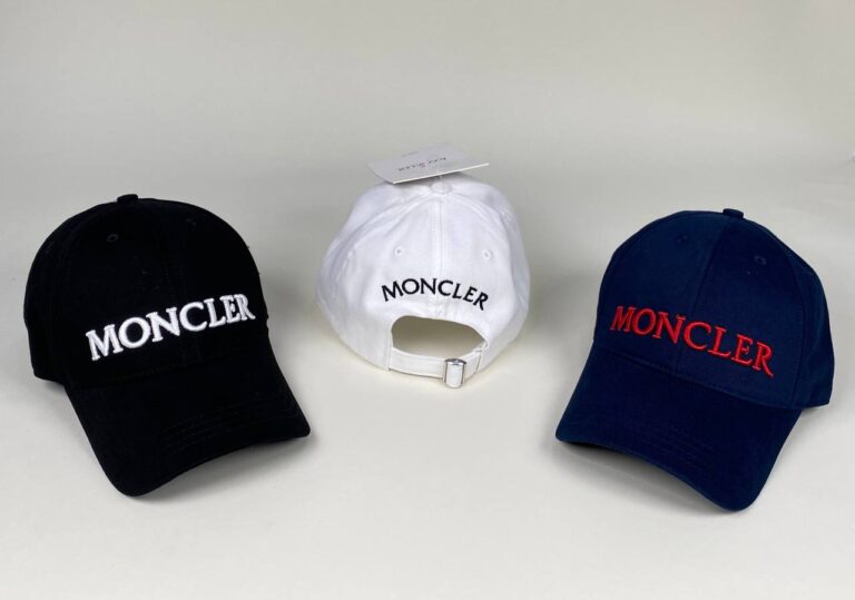 moncler sapka lacivert kirmizi yazili standart beden