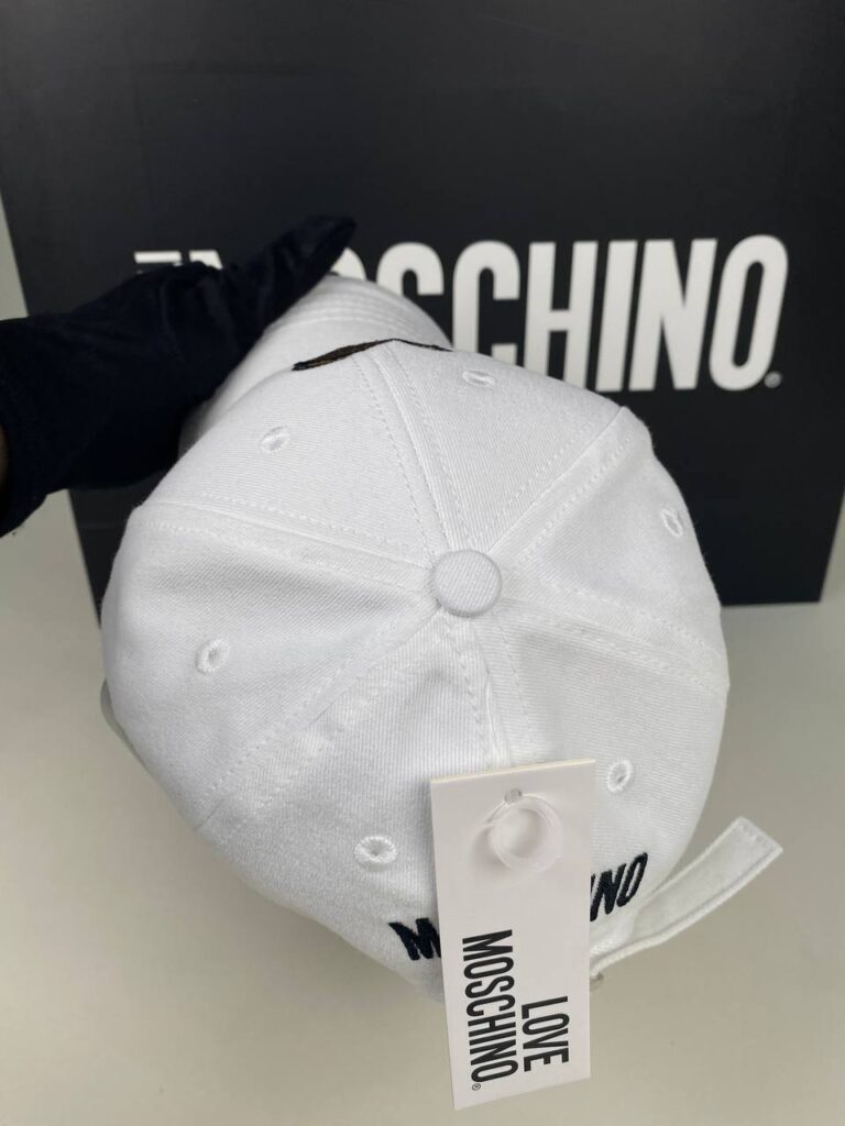 moschino sapka beyaz standart beden
