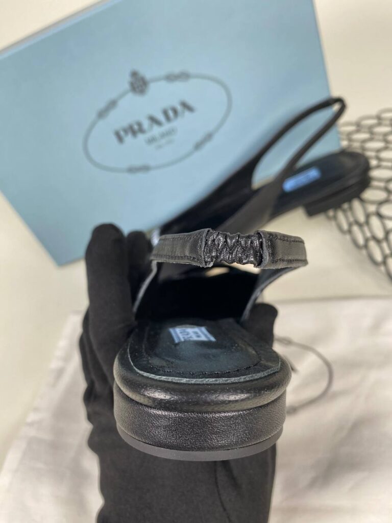 prada ayakkabi babet siyah