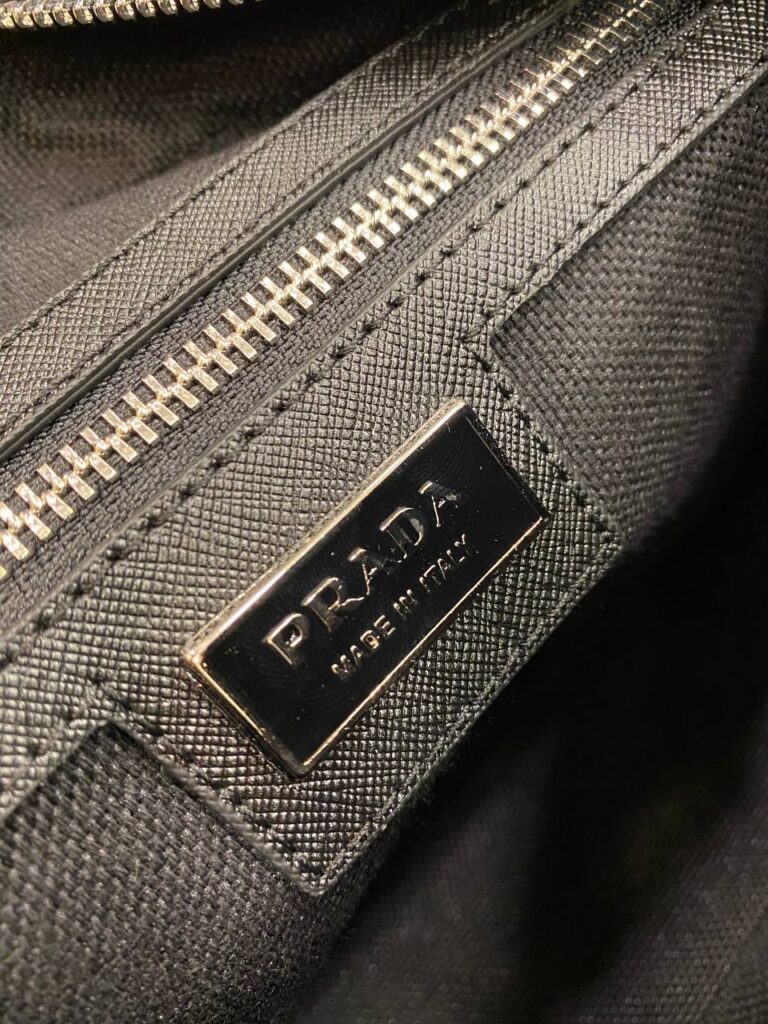 prada canta erkek postaci siyah suni deri