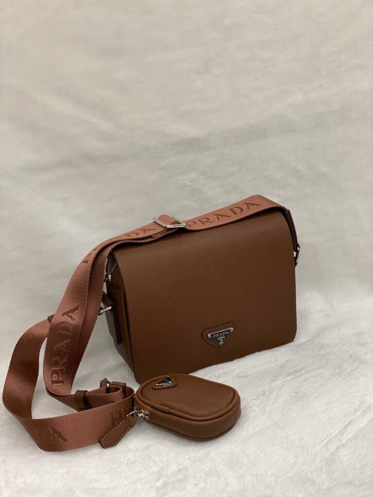 prada canta erkek postaci taba suni deri