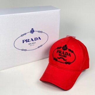 prada sapka kirmizi siyah logo standart beden