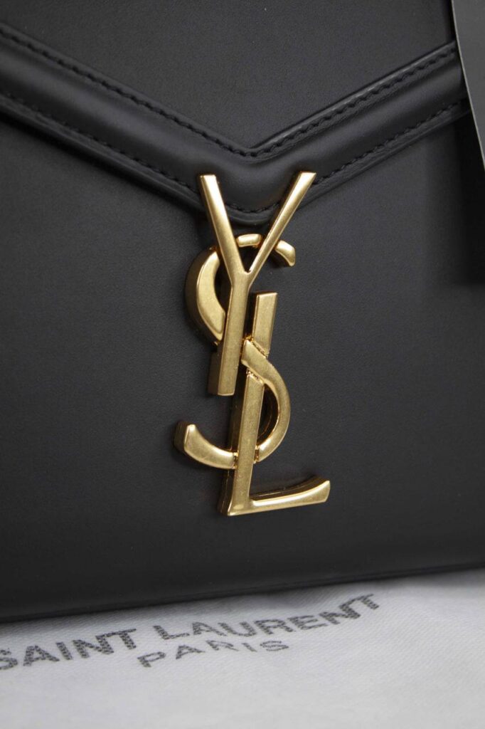 yves saint laurent canta cassandra top handle medium siyah 20x16x7.5 cm