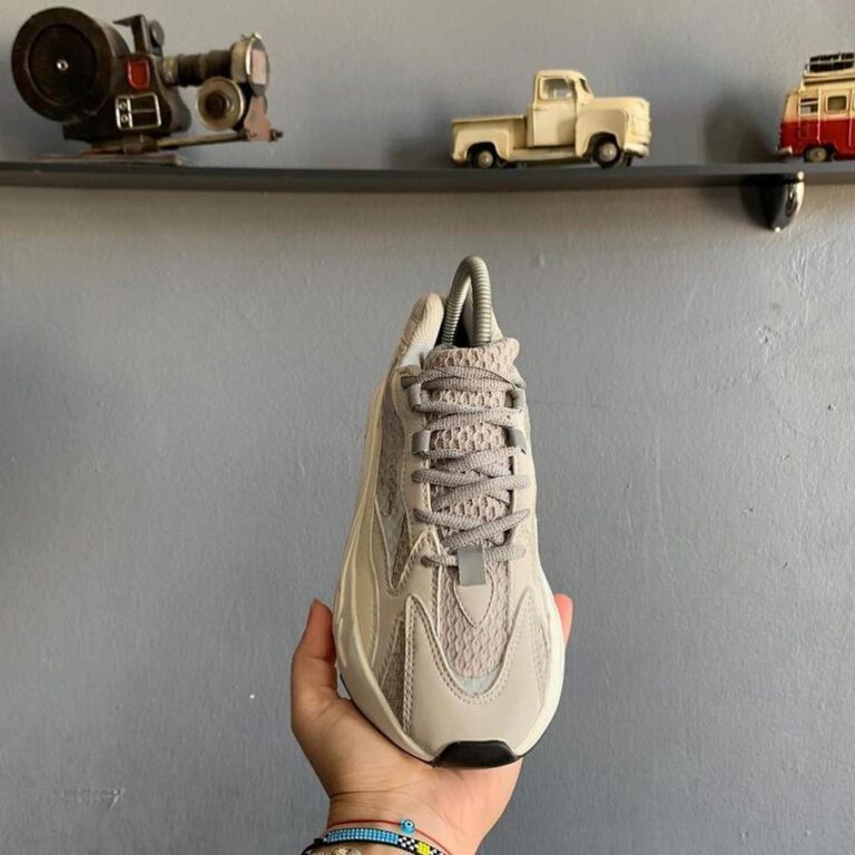adidas ayakkabi sneakers yeezy 700 gri ithal