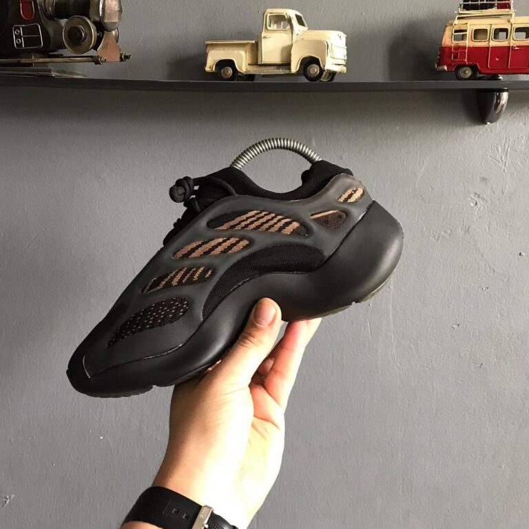 adidas ayakkabi sneakers yeezy 700 siyah ithal