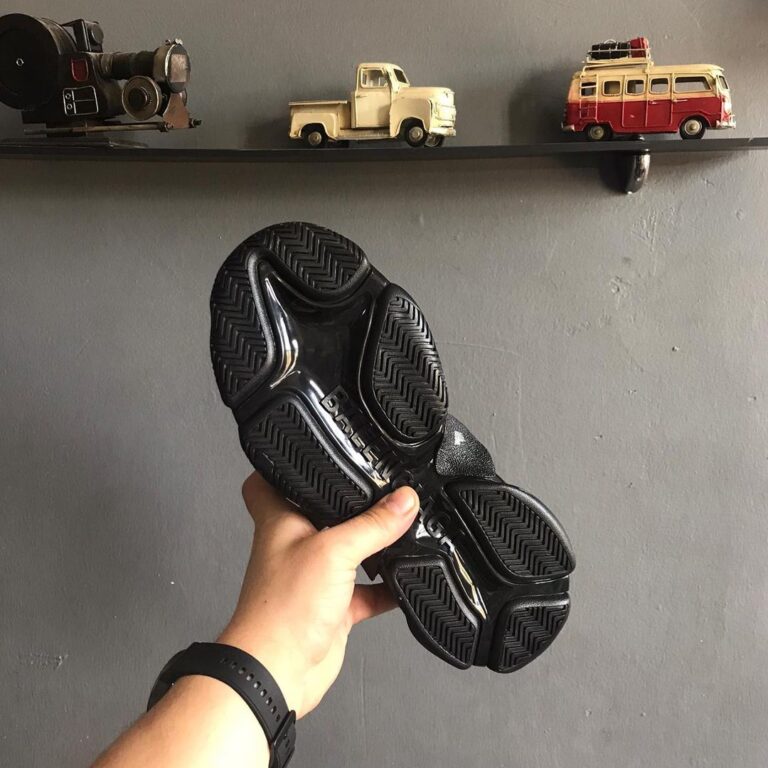balenciaga ayakkabi sneakers triples siyah ithal