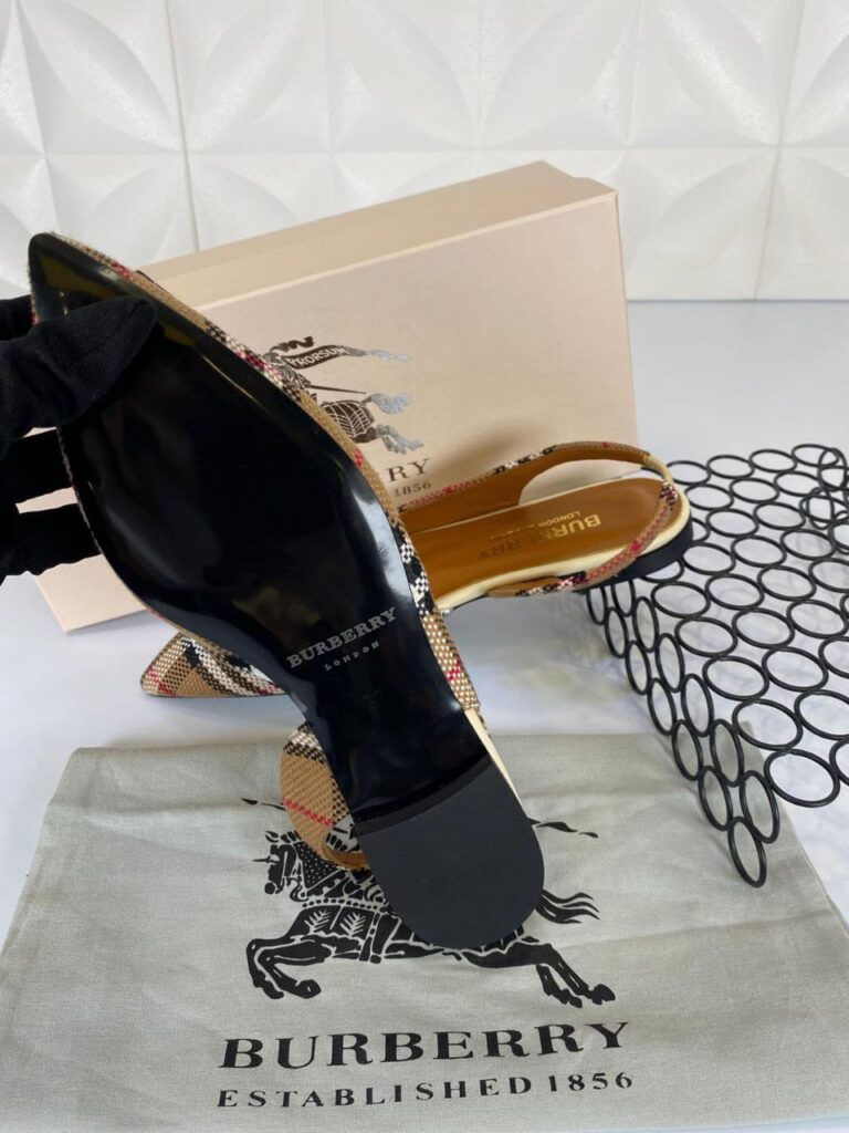 burberry babet classic yeni sezon ithal