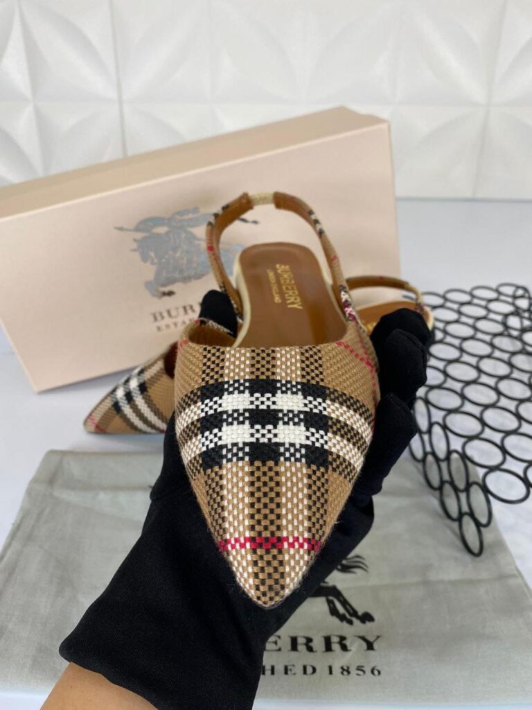 burberry babet classic yeni sezon ithal