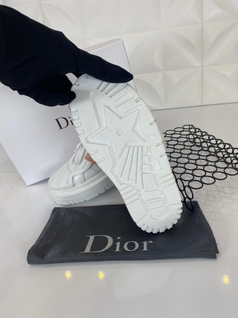 christian dior ayakkabi id kadin sneakers pudra beyaz ithal