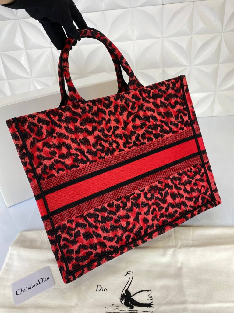 christian dior canta kirmizi tote leopar desenli buyuk 42x36 cm