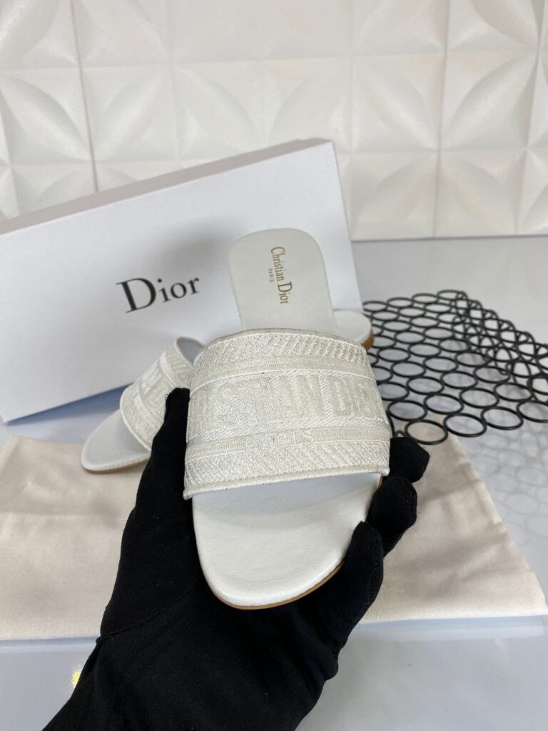 christian dior terlik beyaz dway ithal