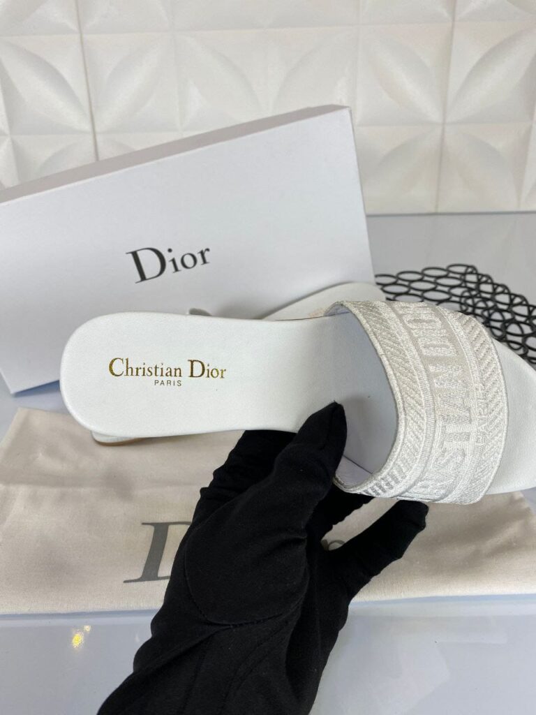 christian dior terlik beyaz dway ithal