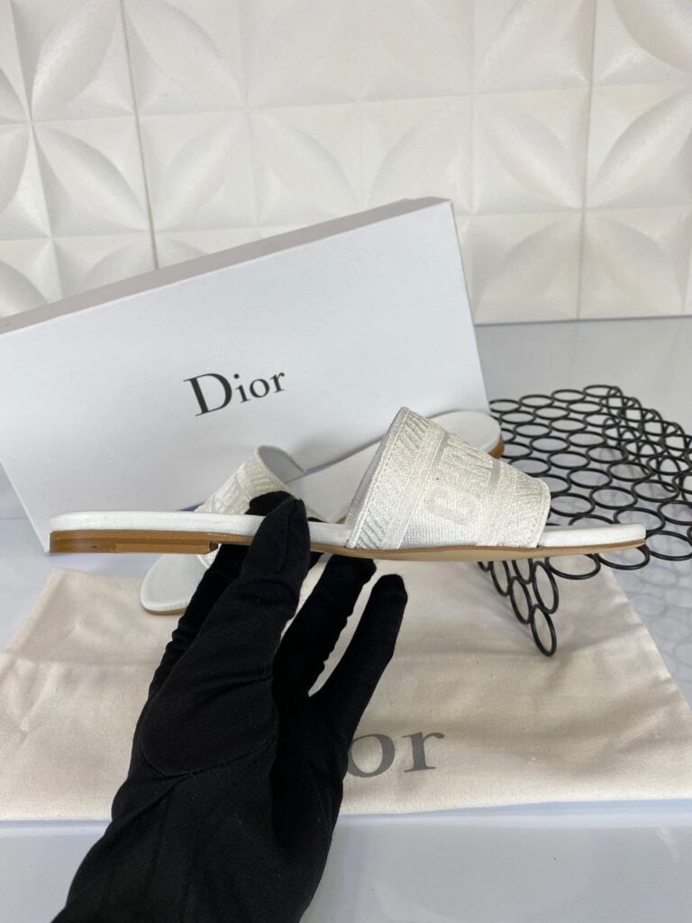 christian dior terlik beyaz dway ithal