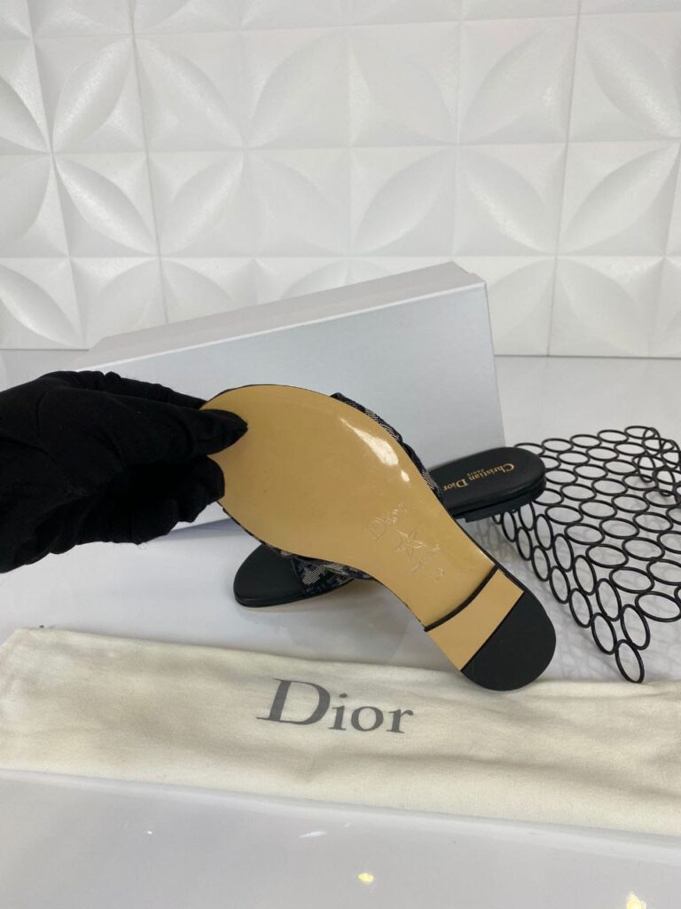 christian dior terlik siyah nakisli mule 30 montaigne deri