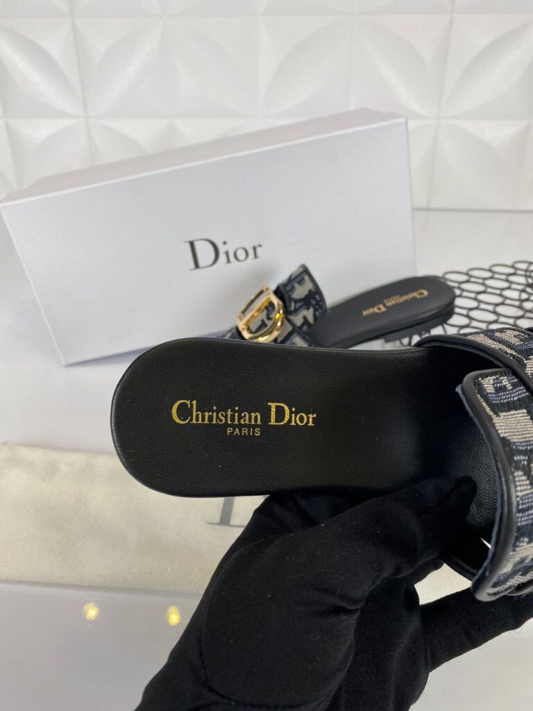 christian dior terlik siyah nakisli mule 30 montaigne deri