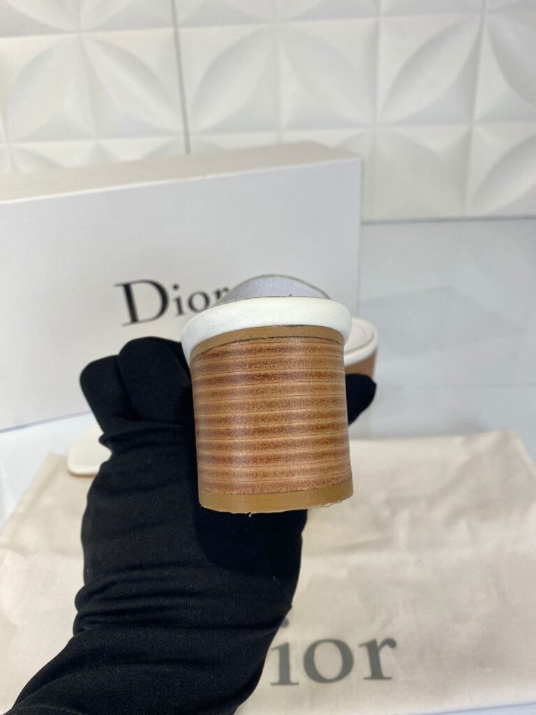 christian dior terlik topuklu beyaz mule 30 montaigne deri