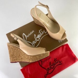 christian louboutin terlik sandalet nude topuk 10.5 cm