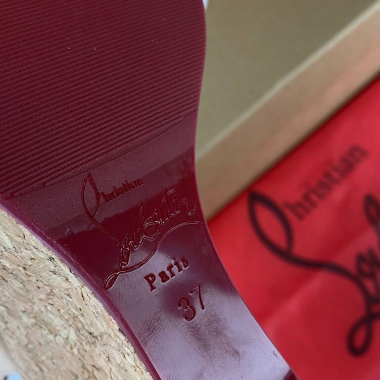 christian louboutin terlik sandalet pudra rugan topuk 10.5 cm