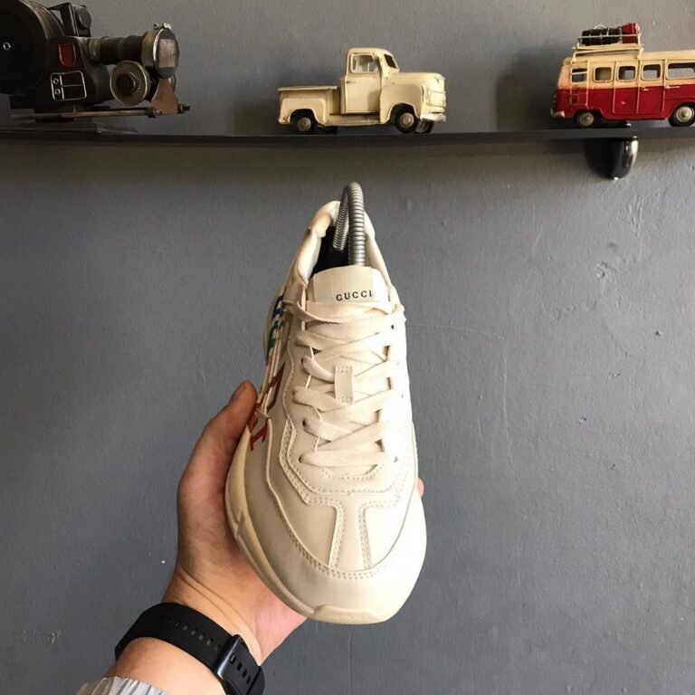gucci ayakkabi sneakers yazili yeni sezon ithal