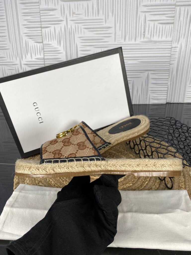 gucci terlik klasik logolu hakiki deri ithal
