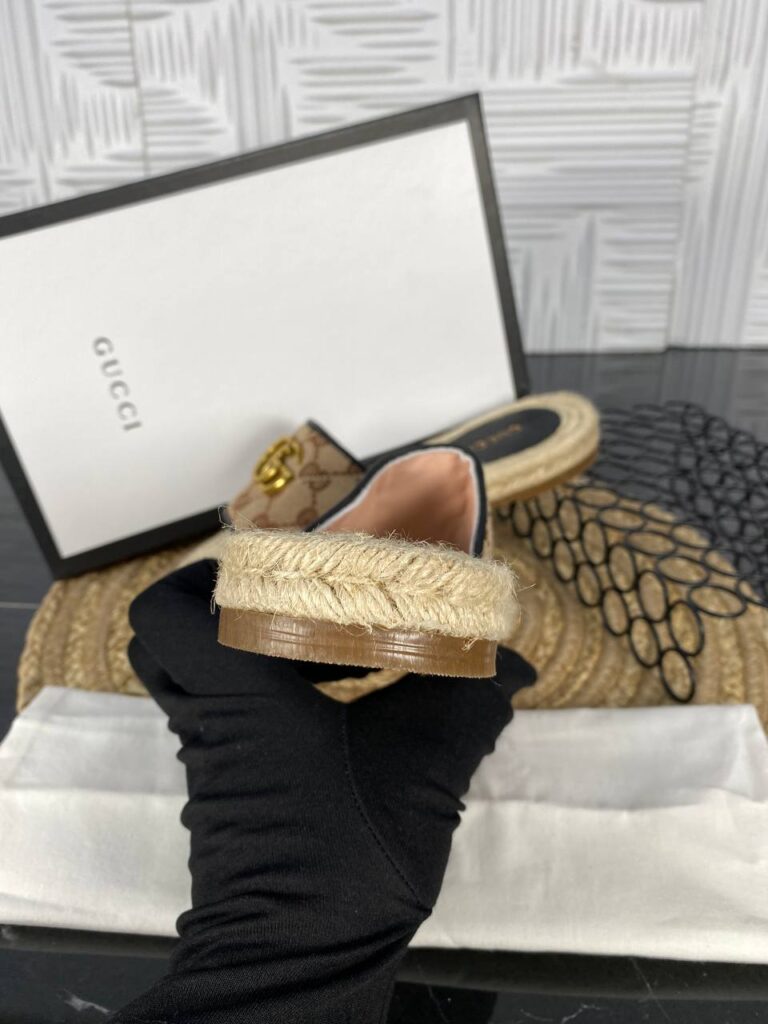 gucci terlik klasik logolu hakiki deri ithal