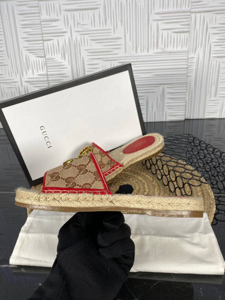 gucci terlik klasik logolu kirmizi hakiki deri ithal
