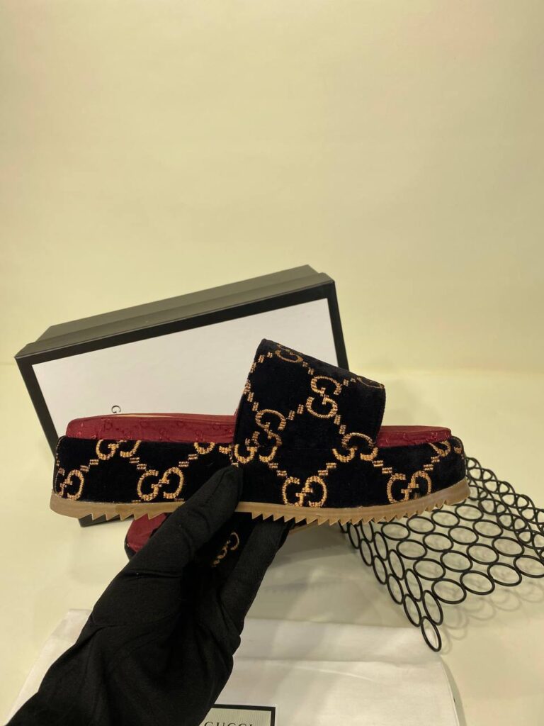 gucci terlik siyah ithal