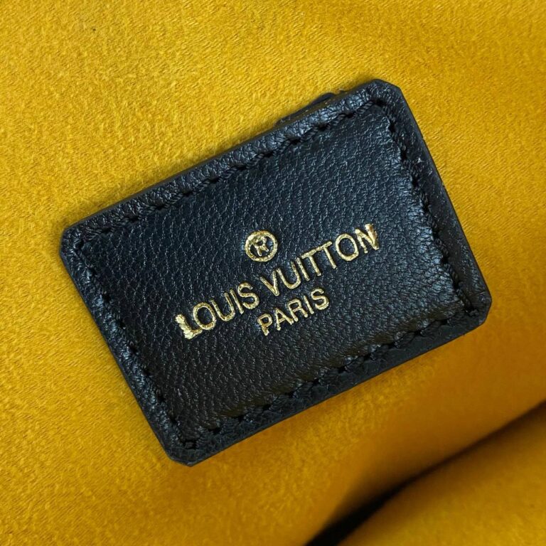 louis vuitton canta coussin mm empreinte siyah gold 34x24x12 cm