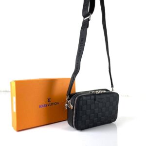louis vuitton canta postaci unisex siyah 18.5x11x6.5 cm