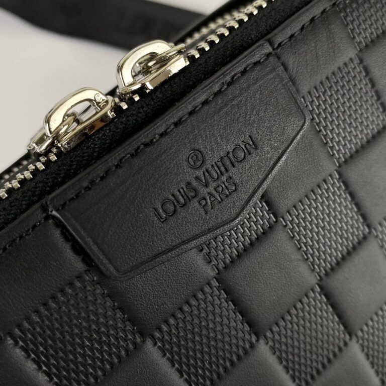 louis vuitton canta postaci unisex siyah 18.5x11x6.5 cm