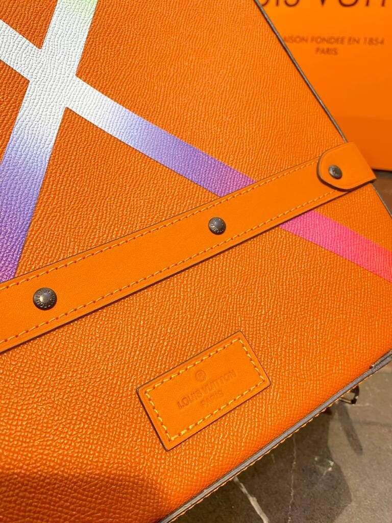 louis vuitton canta soft trunk sirt turuncu hakiki deri 28x38 cm