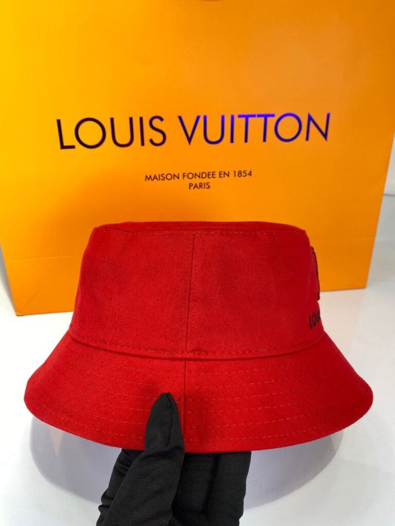 louis vuitton sapka kirmizi yeni sezon standart beden