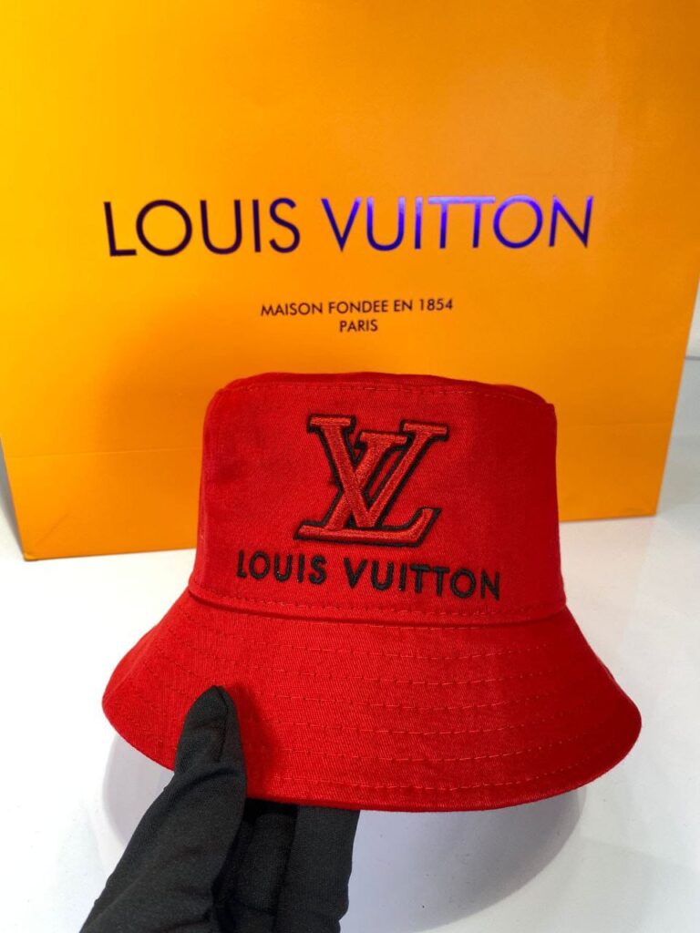 louis vuitton sapka kirmizi yeni sezon standart beden