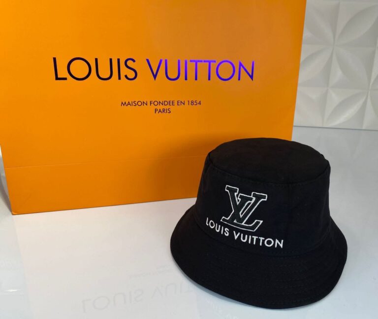 louis vuitton sapka siyah beyaz yeni sezon standart beden