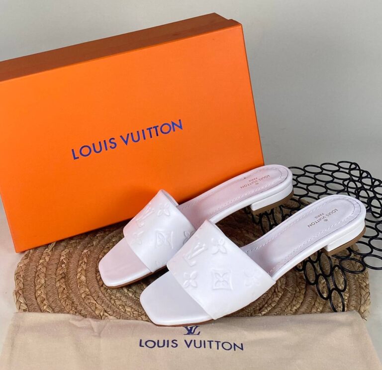 louis vuitton terlik beyaz simetrik