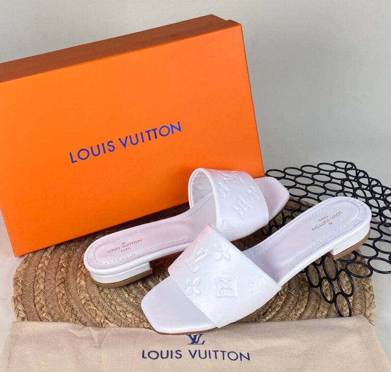 louis vuitton terlik beyaz simetrik