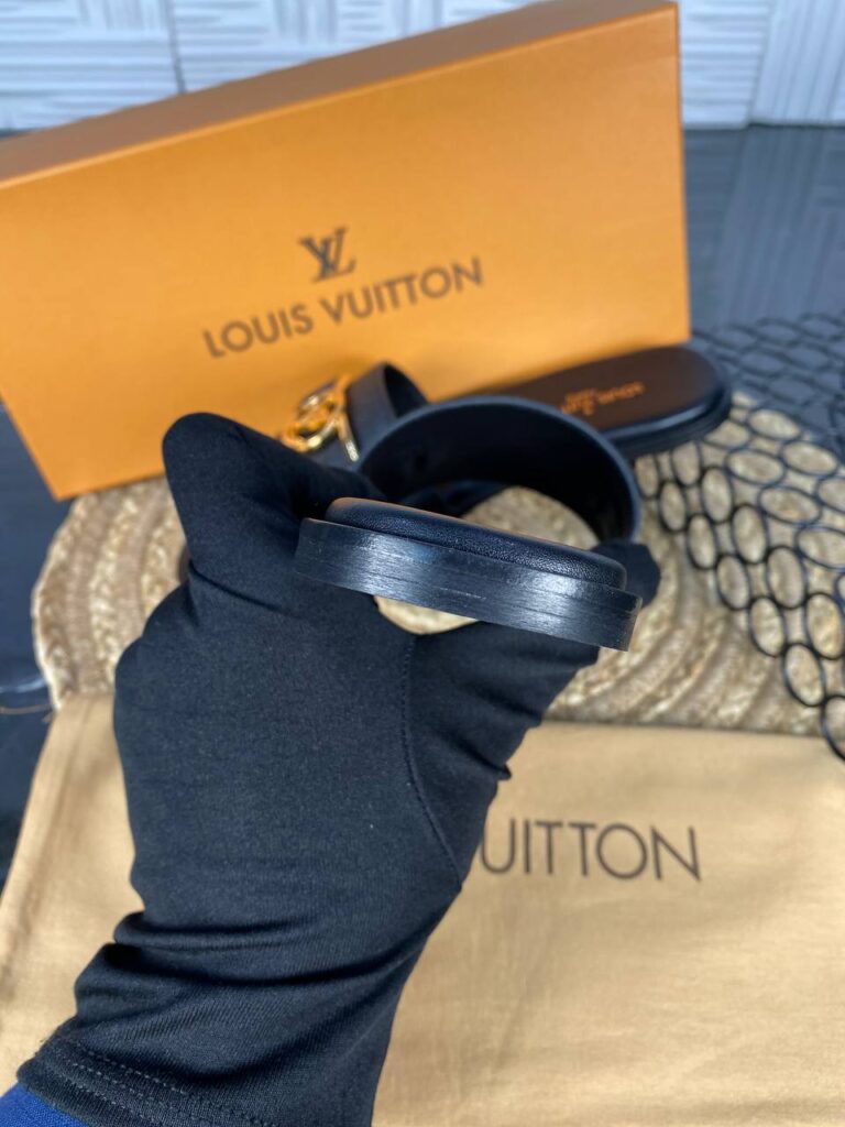 louis vuitton terlik siyah gold toka ithal