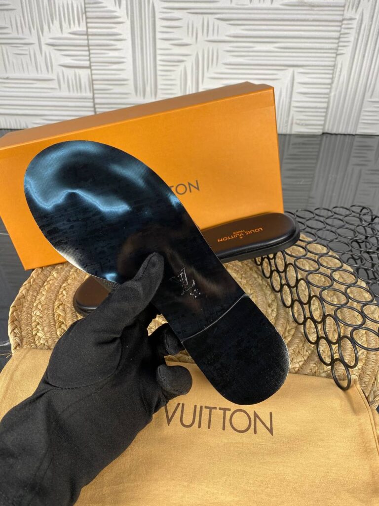louis vuitton terlik siyah gold toka ithal