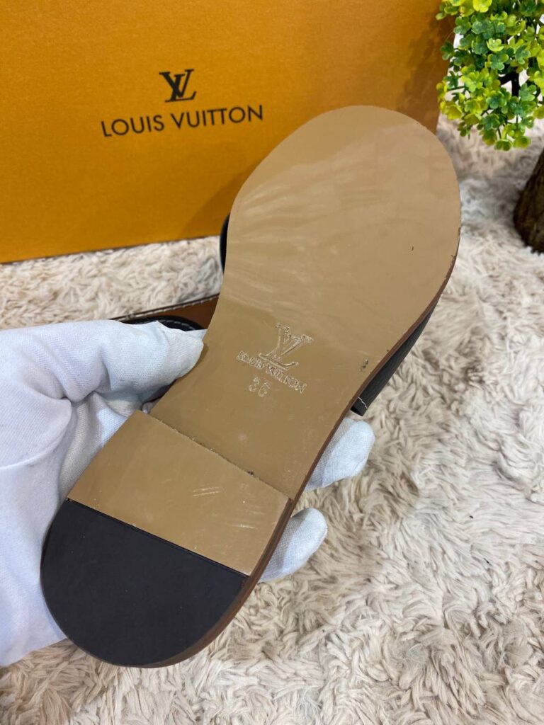 louis vuitton terlik siyah hakiki deri