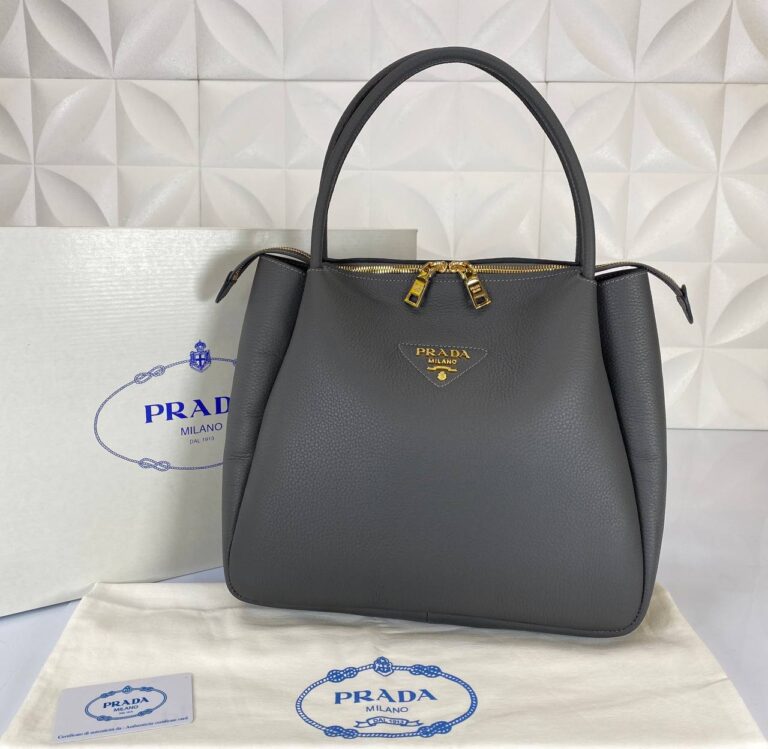 prada canta fume 35x30 cm