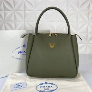 prada canta haki yesil 35x30 cm