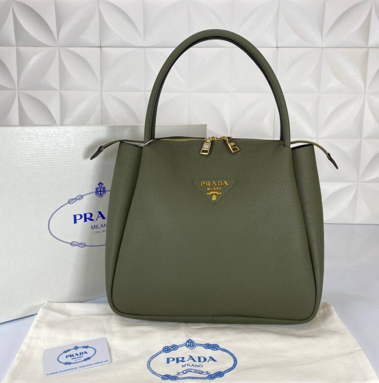 prada canta haki yesil 35x30 cm