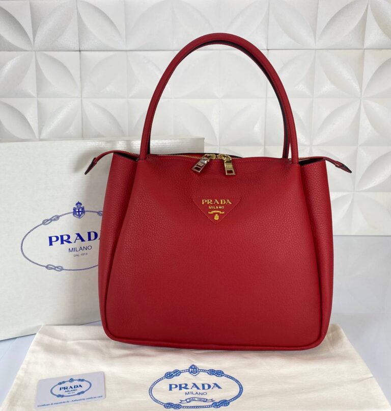 prada canta kirmizi 35x30 cm
