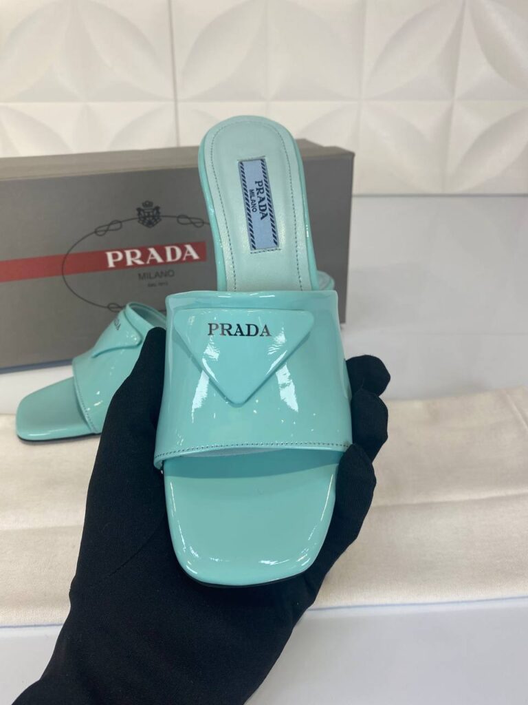 prada terlik rugan mavi topuklu 9 cm ithal