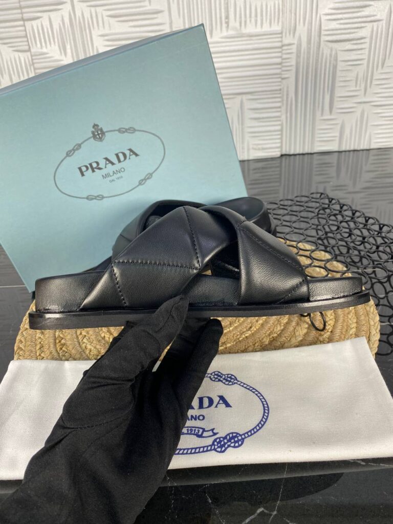 prada terlik siyah hakiki deri ithal