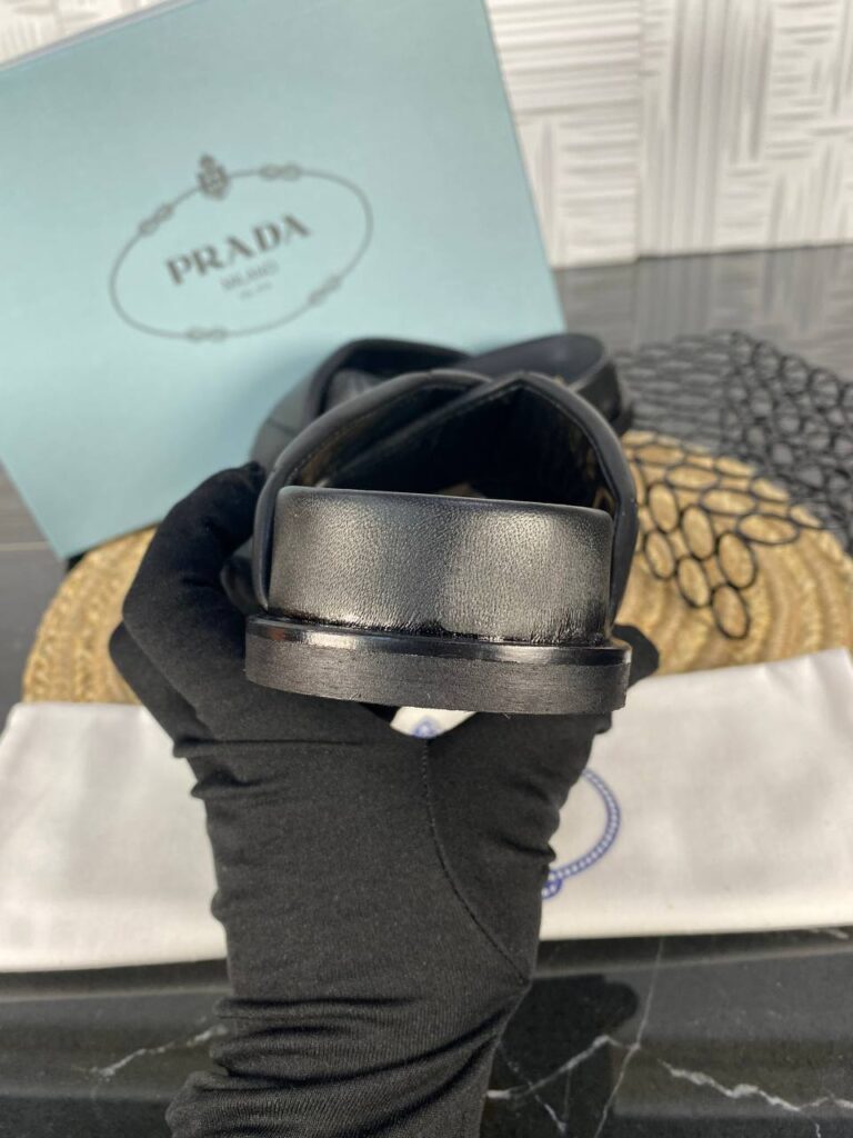 prada terlik siyah hakiki deri ithal